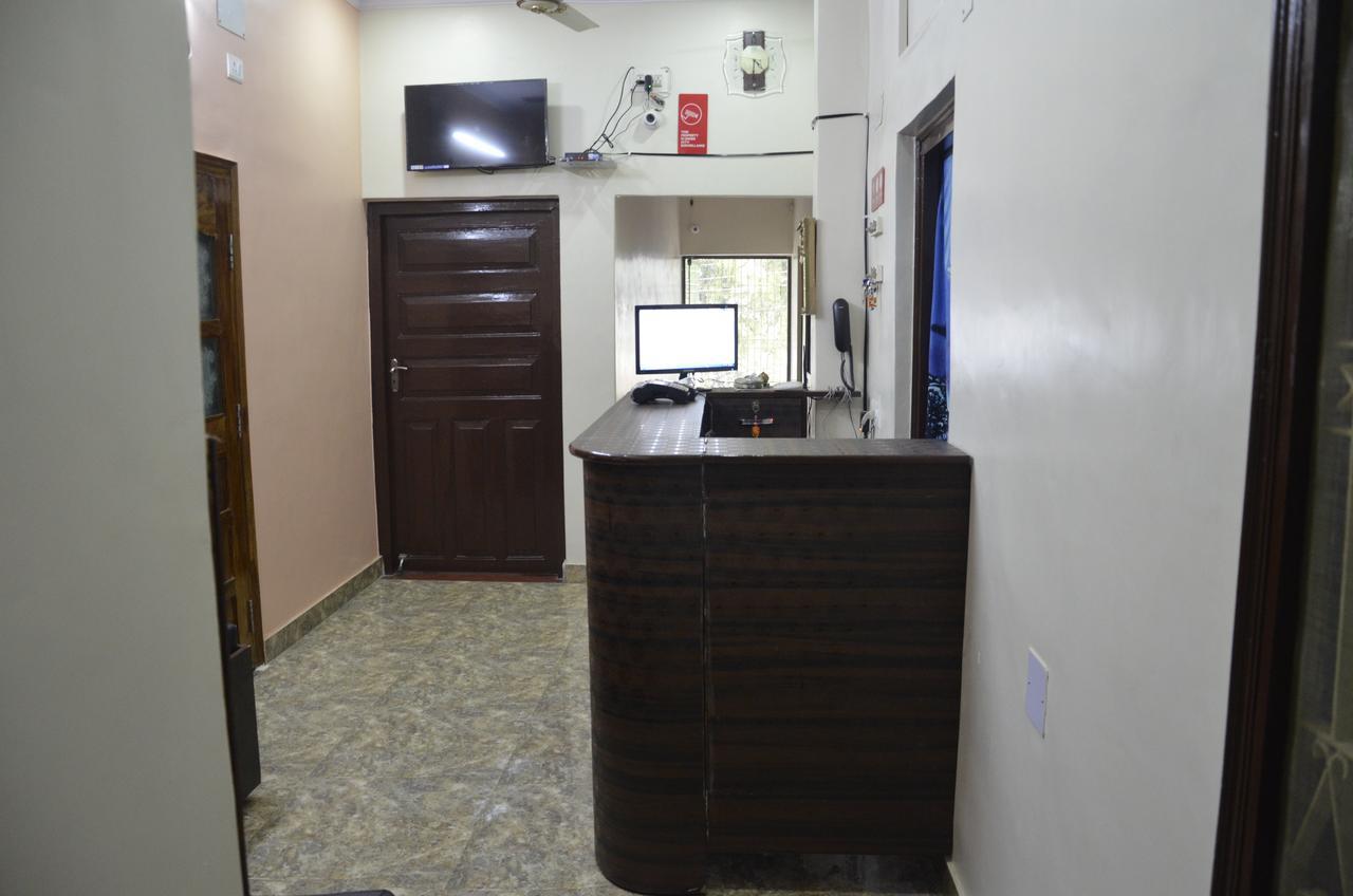 Oyo 7622 Varanasi Stays Екстериор снимка